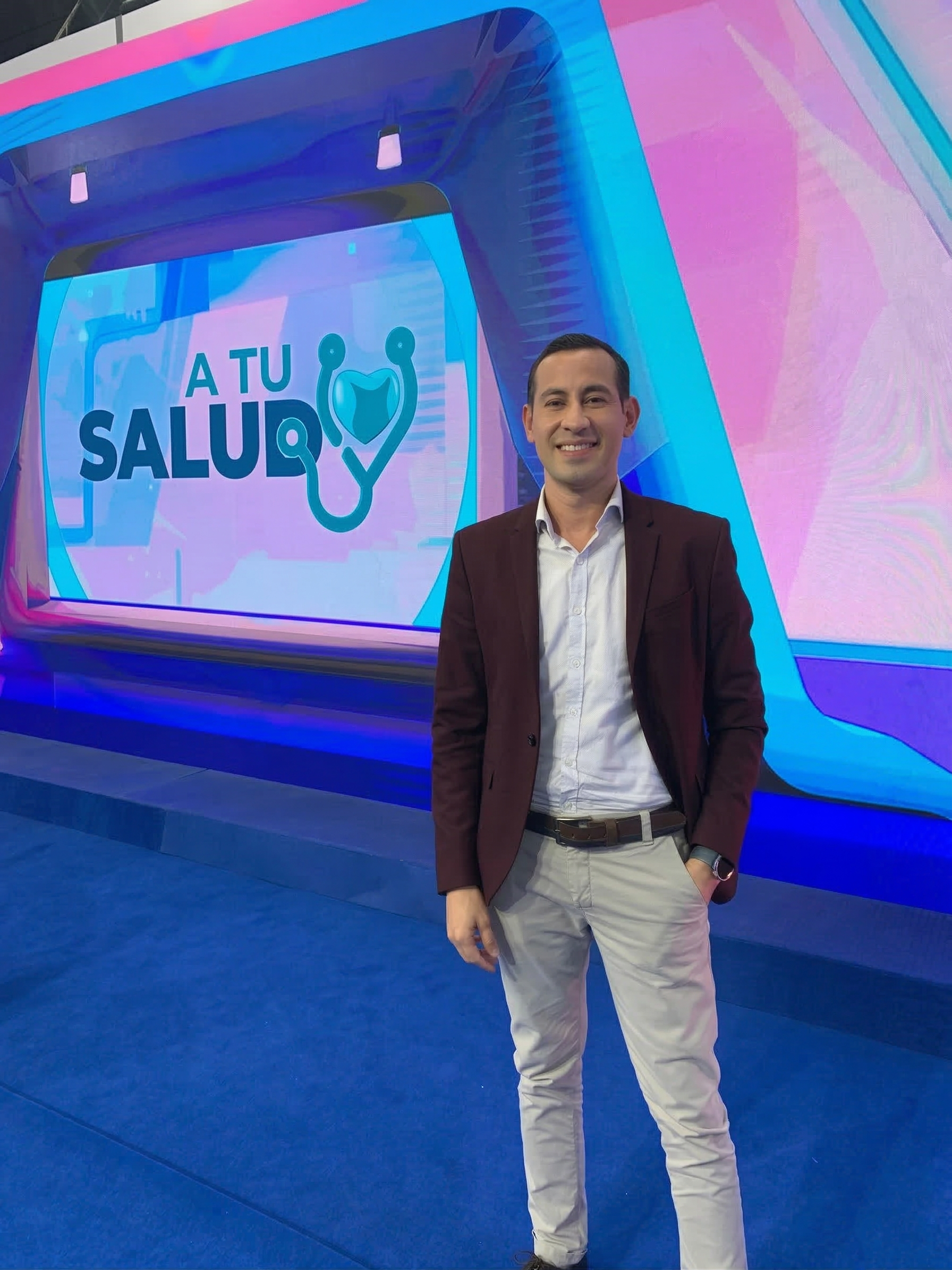 Dr. Rubén Ríos - En TV